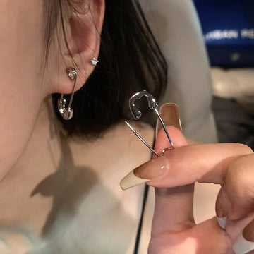 DAIIIBABYYY  -  New trend Pin Earrings Women's personality Fashion Metal earrings Cyberpunk men's and women's paper clips Jewelry accessories